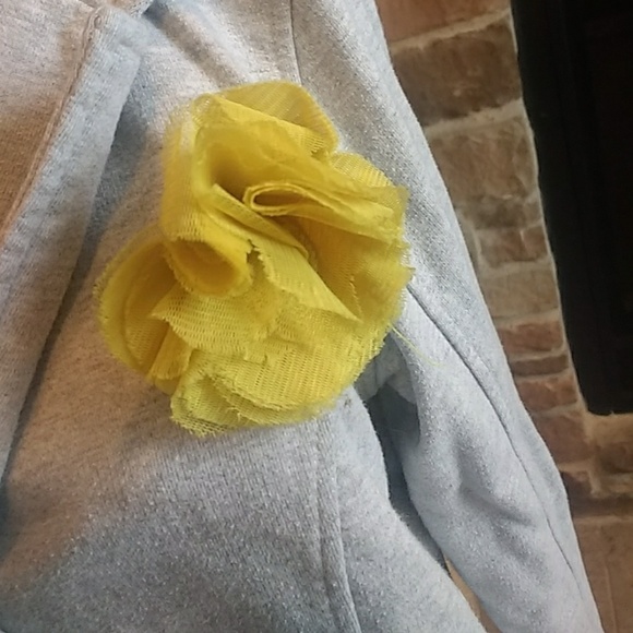 Eddie & Stine by Eddie Bauer Gray Stretch Blazer With Flower sz M - Picture 4 of 7